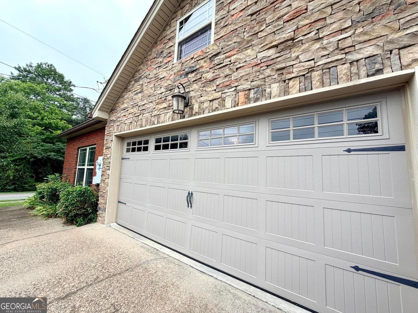 2 bedroom, 2 bathroom, 1,320 sq ft townhouse for sale at 261 Emberson Drive, Ringgold, GA 30736 — photo 2