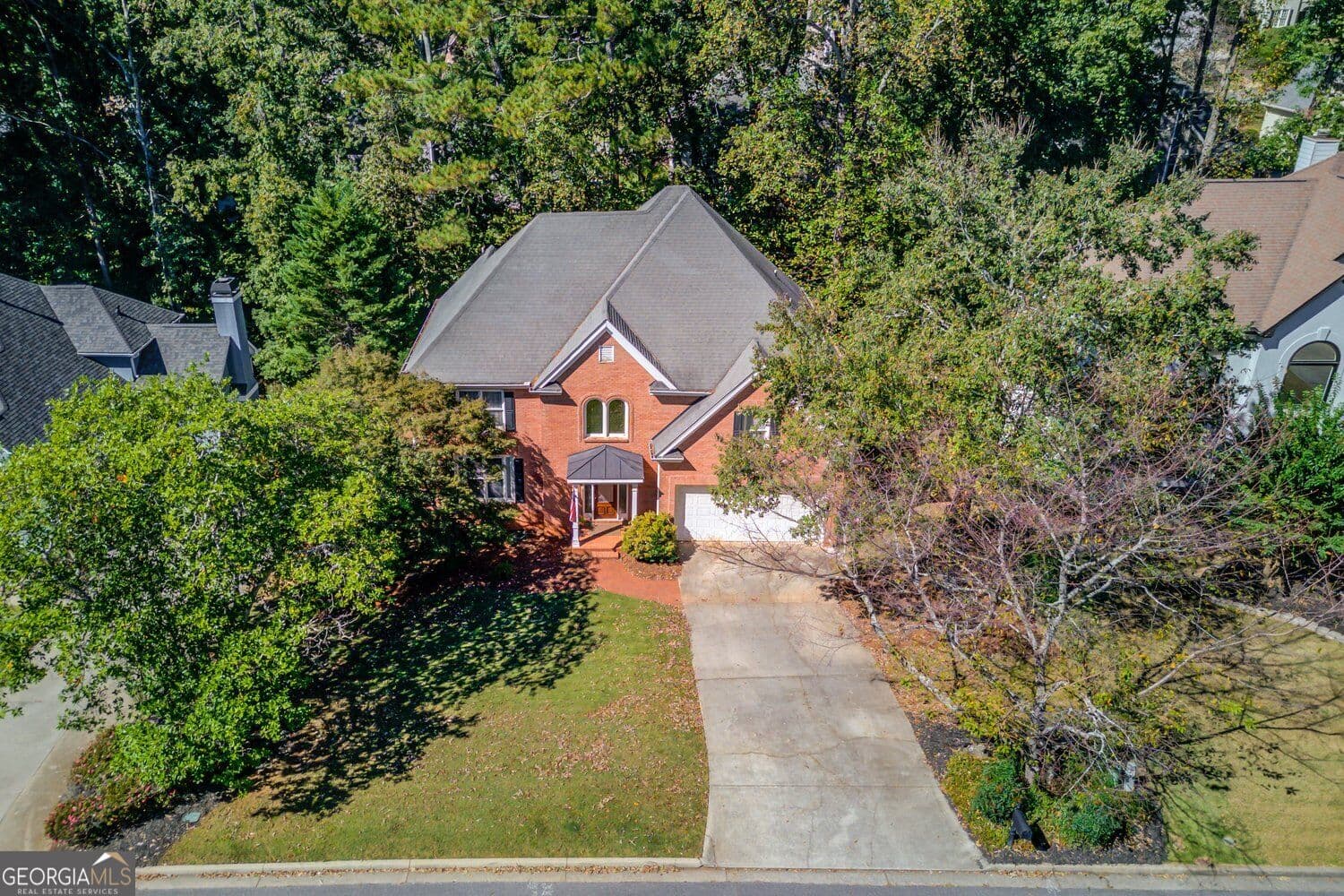 5 bedroom, 4.5 bathroom, 3,705 sq ft single family residence for sale at 7505 Brookstead Crossing, Johns Creek, GA 30097 — photo 2