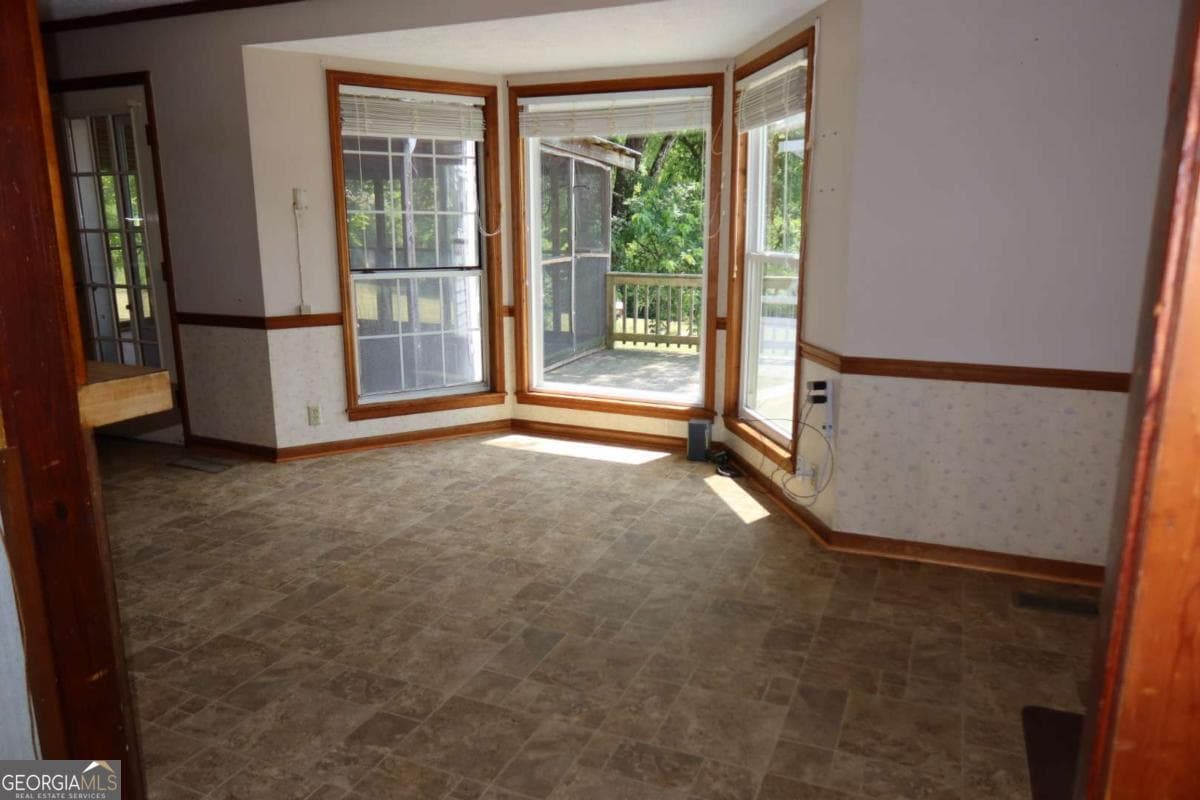 3 bedroom, 2 bathroom, 2,764 sq ft single family residence for sale at 372 Old Monticello Road, Milledgeville, GA 31061 — photo 6