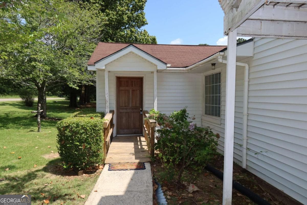 3 bedroom, 2 bathroom, 2,764 sq ft single family residence for sale at 372 Old Monticello Road, Milledgeville, GA 31061 — photo 3