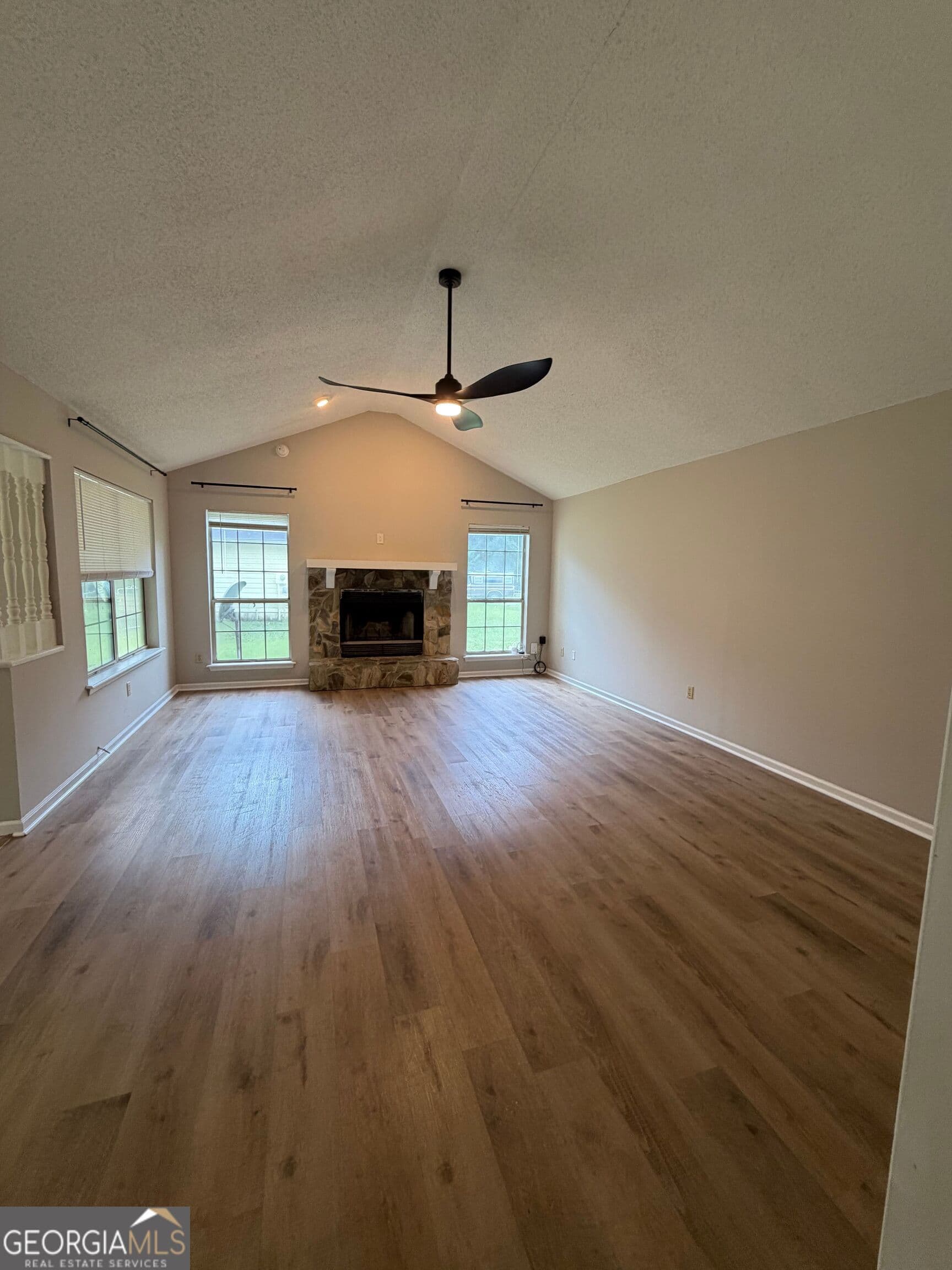 3 bedroom, 2 bathroom, 1,698 sq ft single family residence for rent at 453 Mallard Pointe Drive, Woodbine, GA 31569 for $1,750 a month — photo 5
