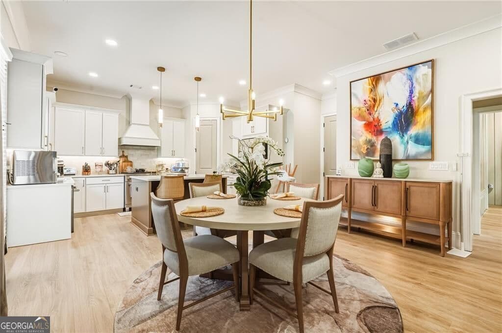 5 bedroom, 3.5 bathroom, 3,658 sq ft single family residence for sale at 2143 Old Dallas Road, Marietta, GA 30064 — photo 4