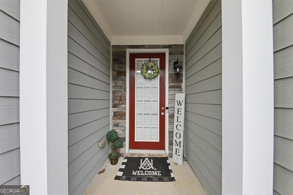 3 bedroom, 2.5 bathroom, 1,922 sq ft townhouse for rent at 5527 Radford Loop, Fairburn, GA 30213 for $2,600 a month — photo 2
