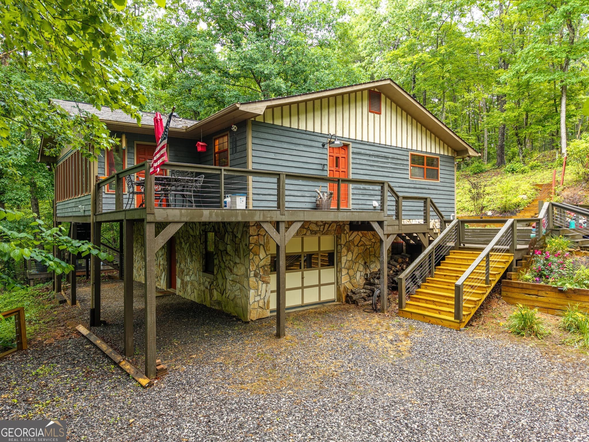 3 bedroom, 3 bathroom single family residence sold at 367 Virginia Drive, Blue Ridge, GA 30513