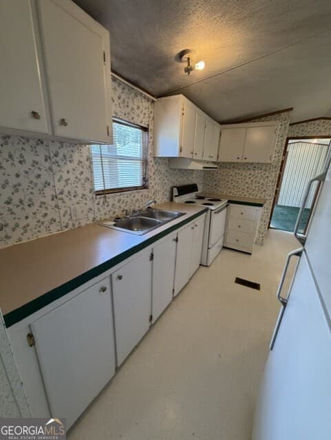 2 bedroom, 2 bathroom, 980 sq ft manufactured home,single family residence for sale at 214 Forest Avenue, Fargo, GA 31631 — photo 9