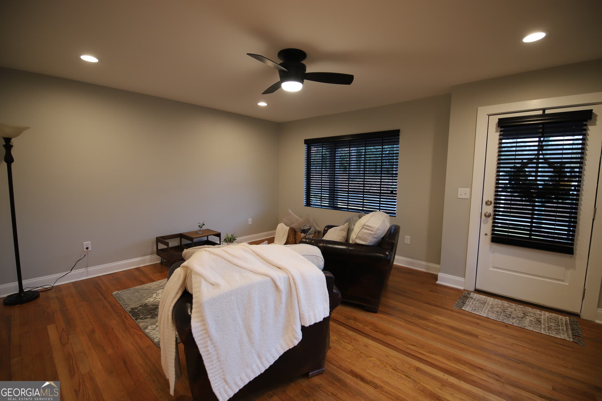 2 bedroom, 1 bathroom, 900 sq ft duplex for rent at 1007 Vernon Street B, Lagrange, GA 30240 for $2,200 a month — photo 4