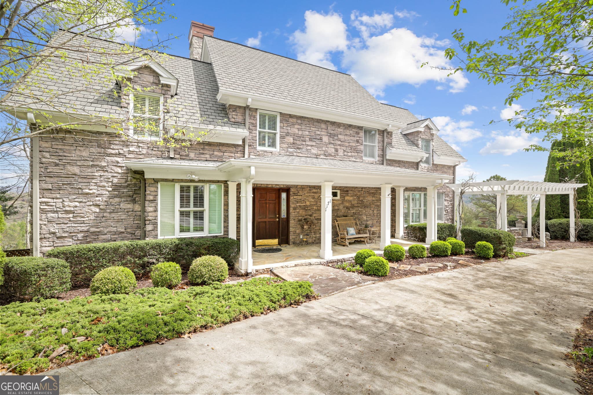 5 bedroom, 4 bathroom, 4,432 sq ft single family residence for sale at 1171 Rabun Bluffs Drive, Lakemont, GA 30552 — photo 3