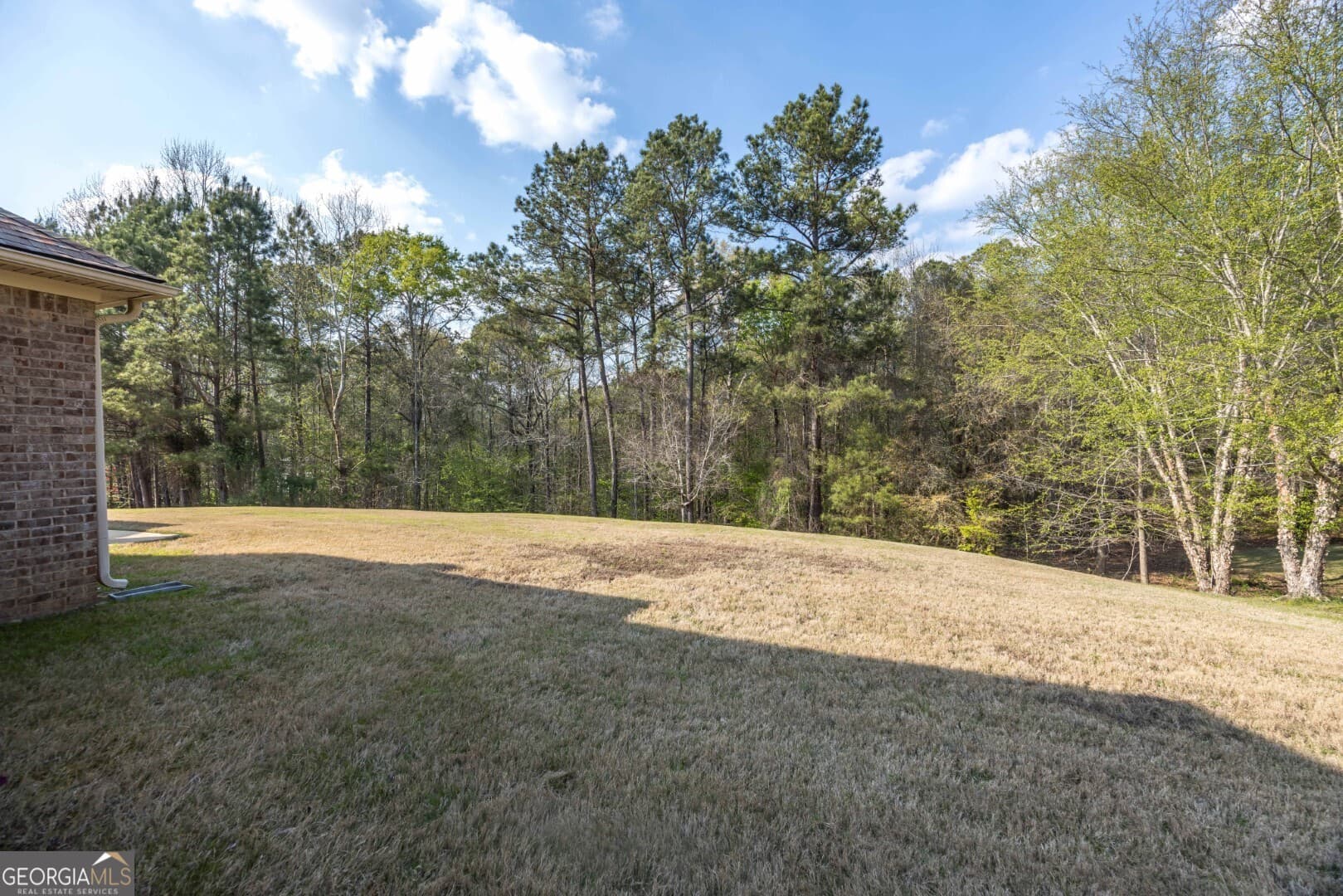 5 bedroom, 3.5 bathroom, 3,639 sq ft single family residence for sale at 7014 Bridgemill Drive, Columbus, GA 31904 — photo 7