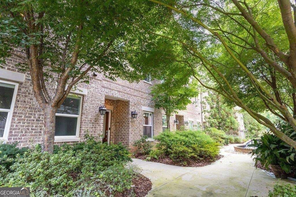 3 bedroom, 3.5 bathroom, 2,764 sq ft townhouse for sale at 347 Brownstones Circle, Atlanta, GA 30312 — photo 4