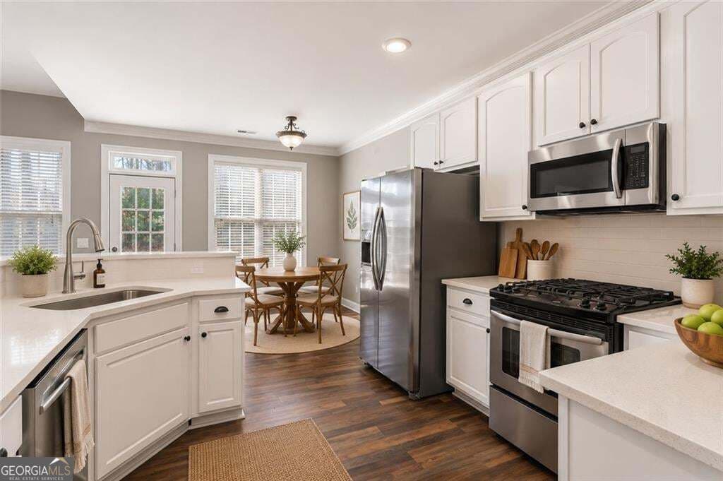 4 bedroom, 3 bathroom, 2,680 sq ft single family residence for sale at 1216 McAllistar Drive, Locust Grove, GA 30248 — photo 4