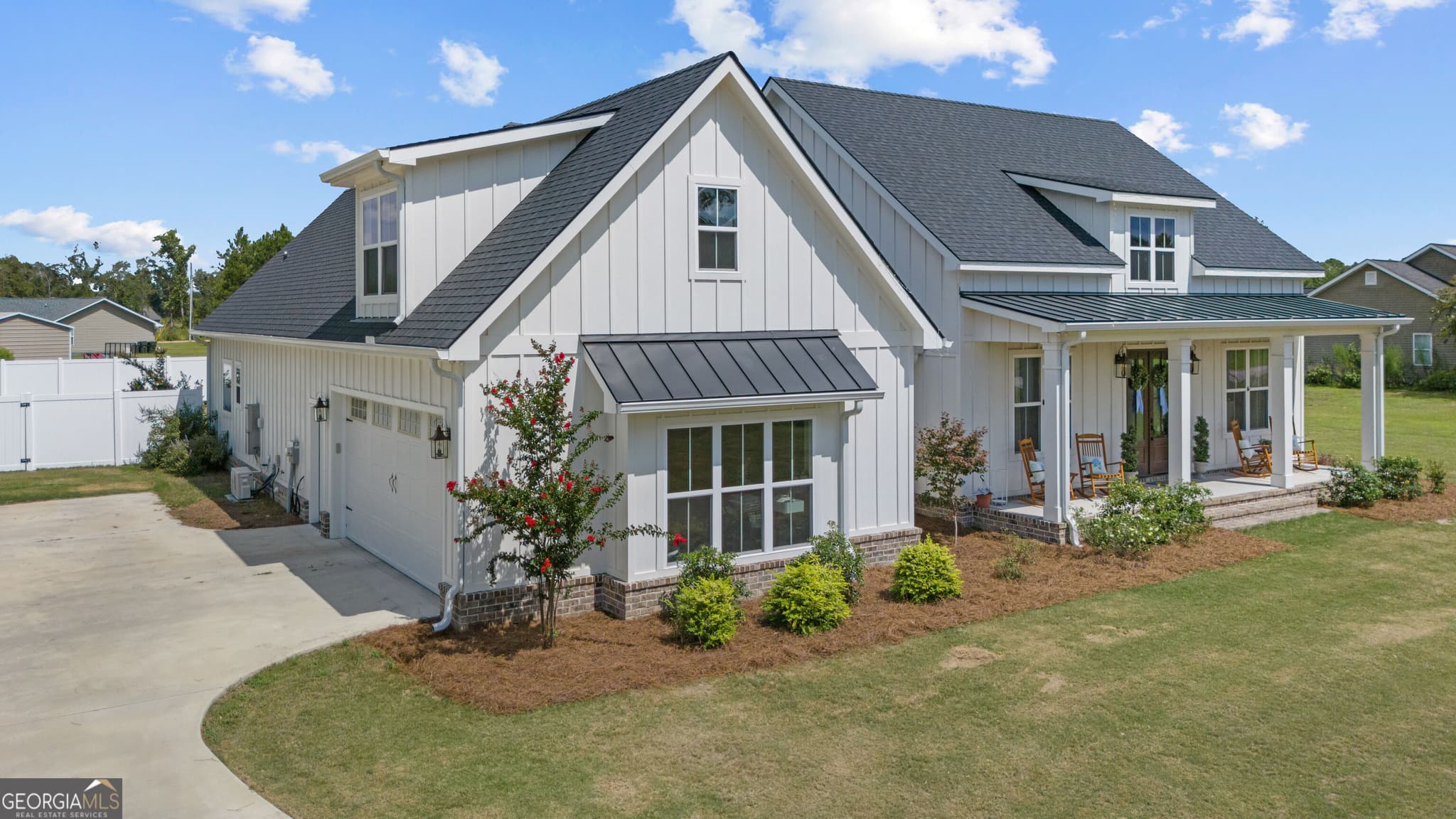 4 bedroom, 2.5 bathroom, 2,556 sq ft single family residence for sale at 86 Shelly Rentz Road, Hazlehurst, GA 31539 — photo 3