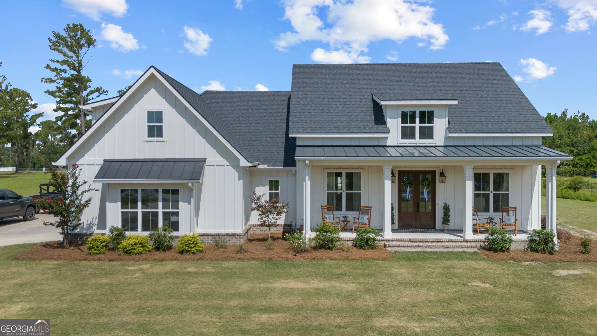4 bedroom, 2.5 bathroom, 2,556 sq ft single family residence for sale at 86 Shelly Rentz Road, Hazlehurst, GA 31539