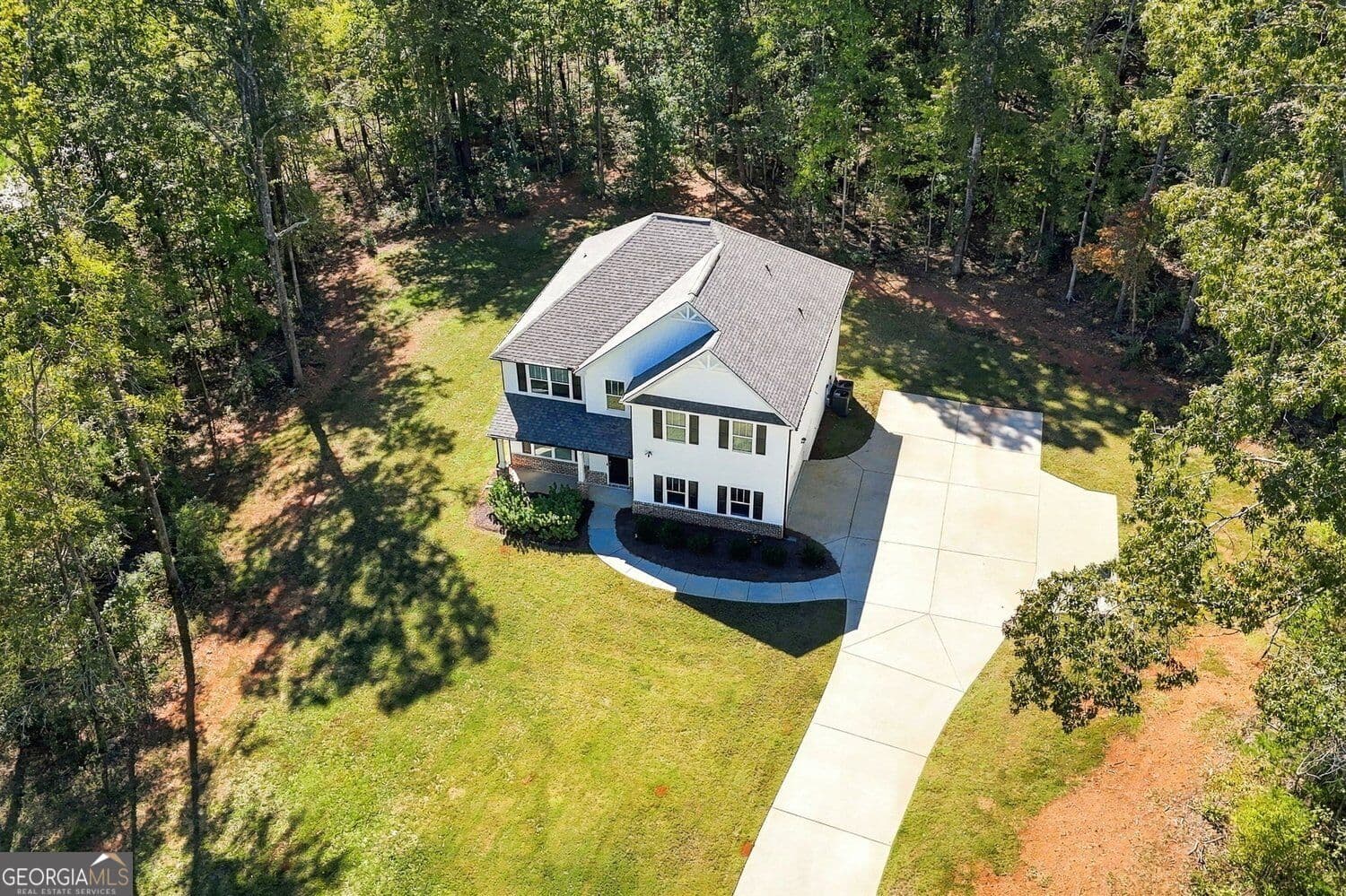 5 bedroom, 3 bathroom, 2,700 sq ft single family residence for sale at 1604 English Road, Forsyth, GA 31029 — photo 3