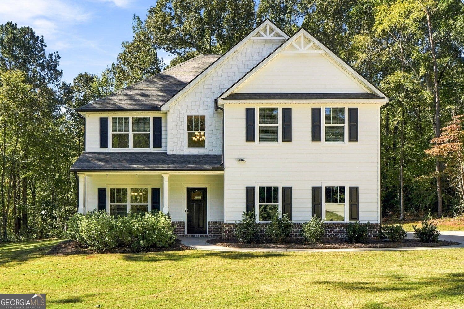 5 bedroom, 3 bathroom, 2,700 sq ft single family residence for sale at 1604 English Road, Forsyth, GA 31029 — photo 1 of 47