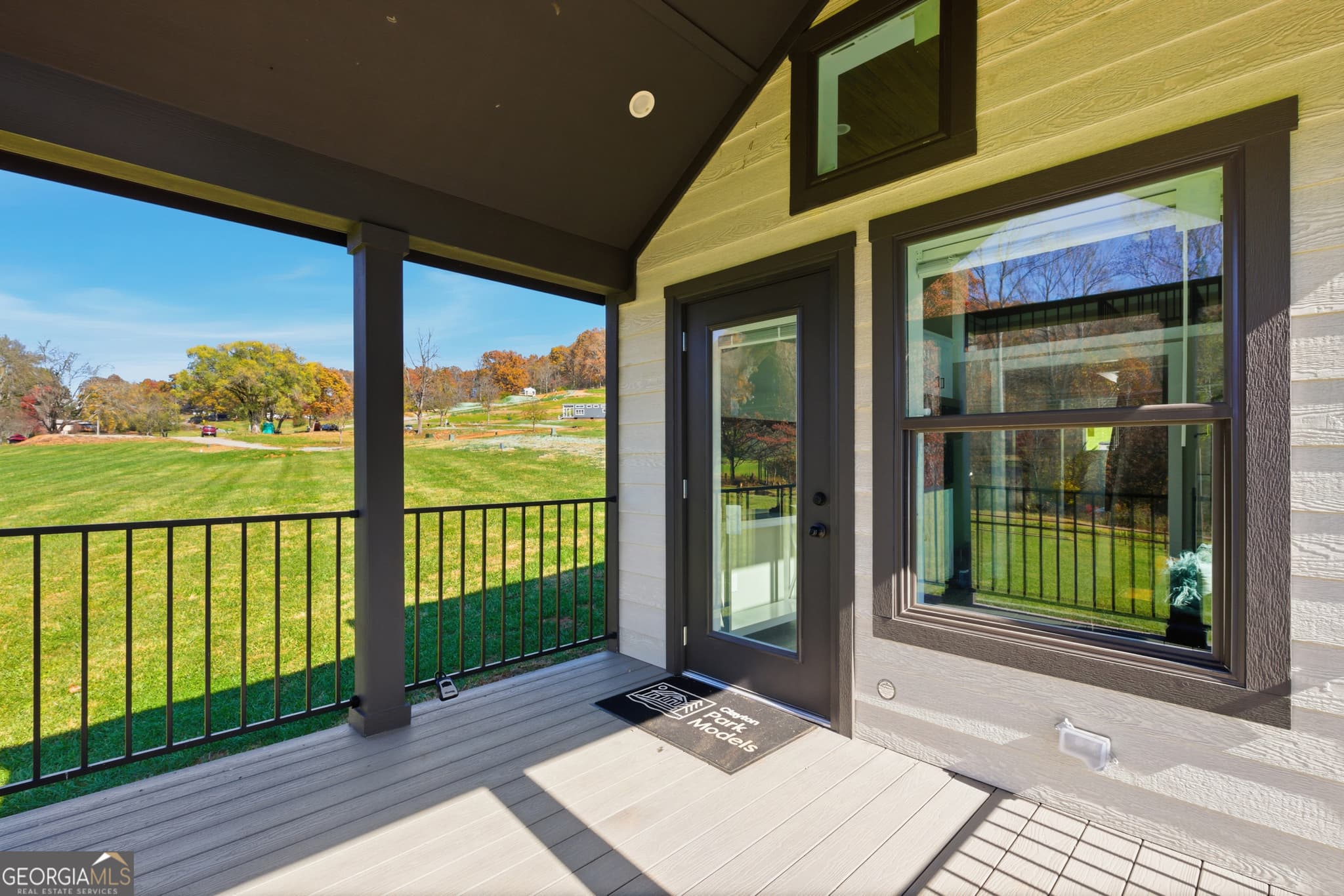 1 bedroom, 1 bathroom, 398 sq ft manufactured home,single family residence under contract at 527 Saunders Road LOT 77, Franklin, NC 28734 — photo 6