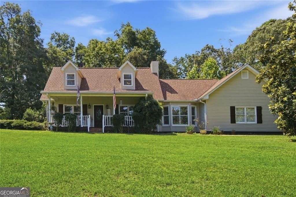 3 bedroom, 2.5 bathroom, 2,269 sq ft single family residence sold at 43 Hyalite Road, Dahlonega, GA 30533