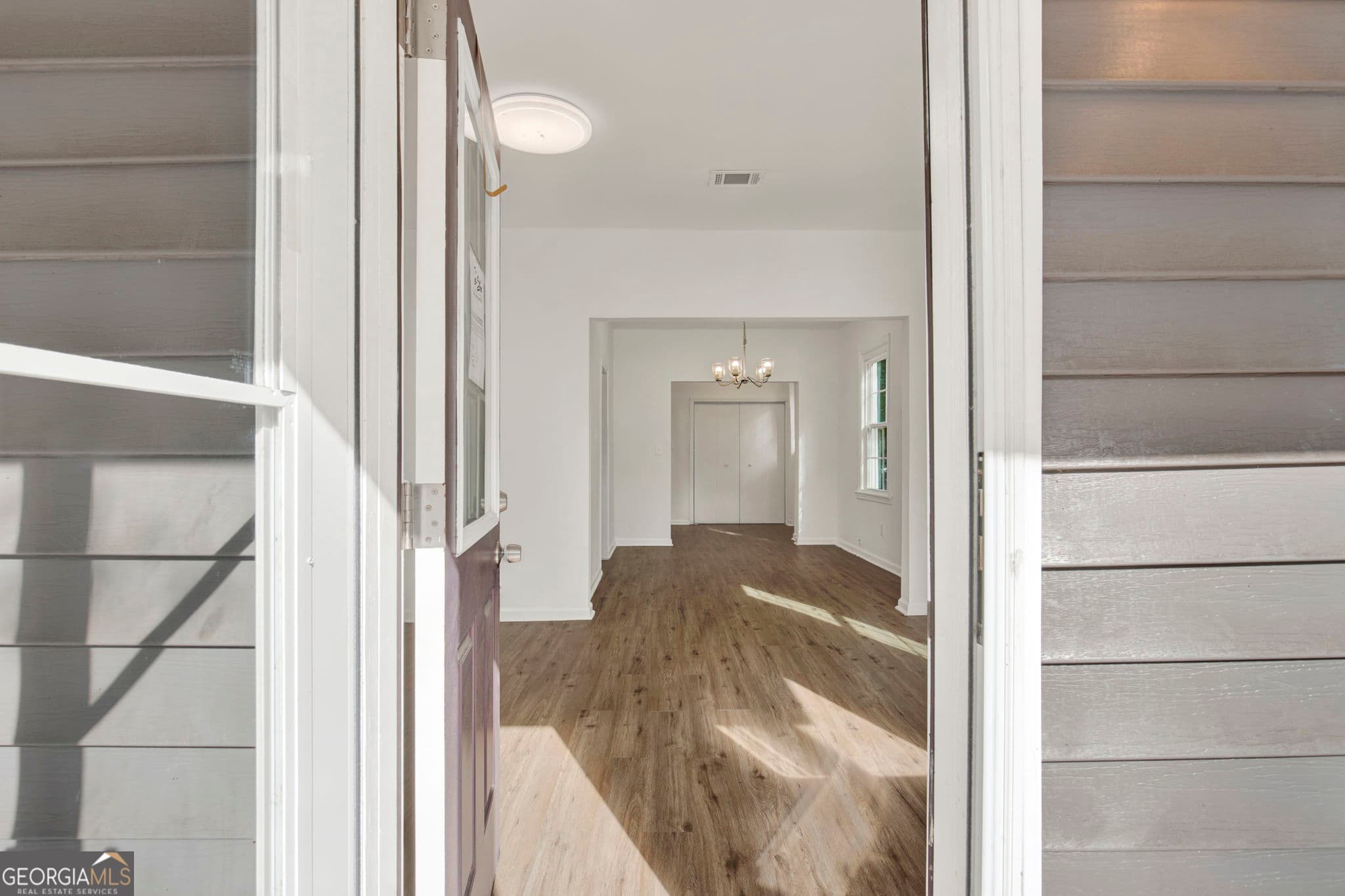 3 bedroom, 1.5 bathroom, 1,348 sq ft single family residence for sale at 1701 Grove Street, Savannah, GA 31401 — photo 7