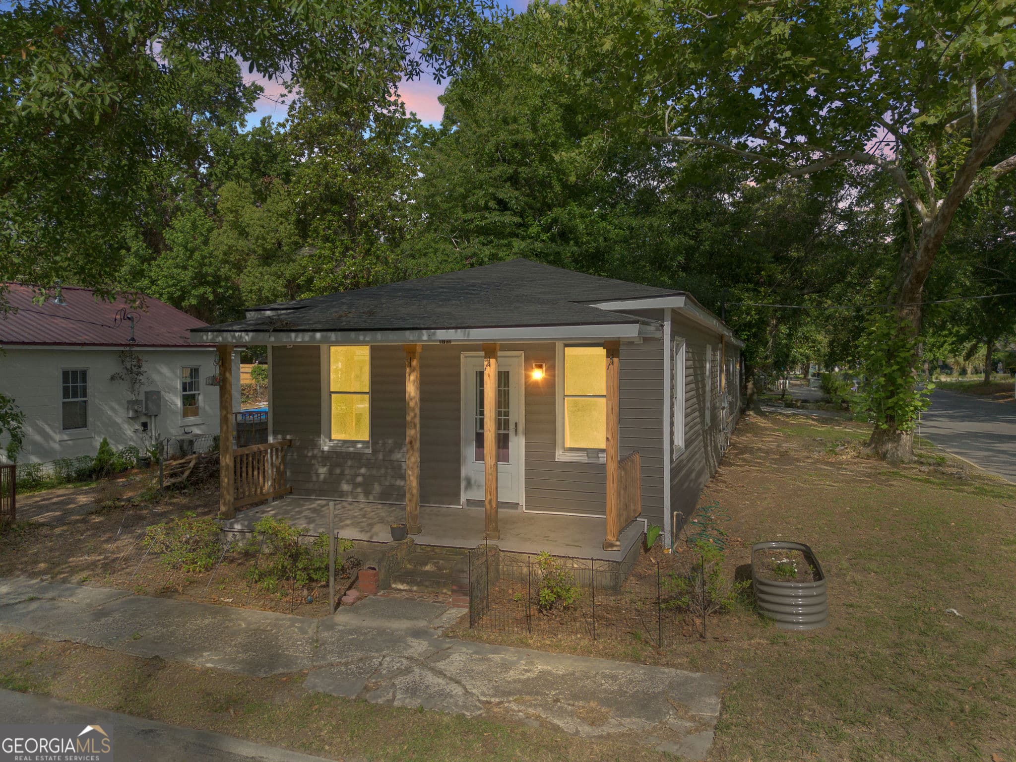 3 bedroom, 1.5 bathroom, 1,348 sq ft single family residence for sale at 1701 Grove Street, Savannah, GA 31401
