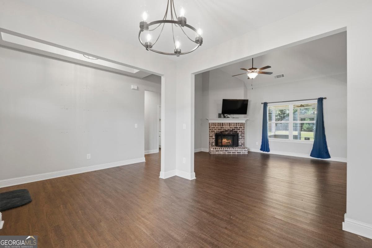 4 bedroom, 2 bathroom, 2,188 sq ft single family residence for sale at 166 Alexander Lakes Drive, Eatonton, GA 31024 — photo 6