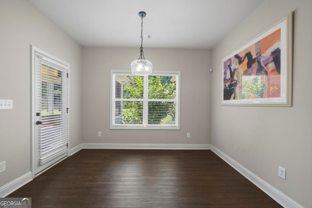 4 bedroom, 2 bathroom, 2,188 sq ft single family residence for sale at 166 Alexander Lakes Drive, Eatonton, GA 31024 — photo 9