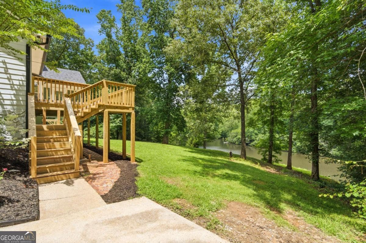 4 bedroom, 3 bathroom, 3,674 sq ft single family residence for sale at 5070 River Lake Drive, Chattahoochee Hills, GA 30213 — photo 6