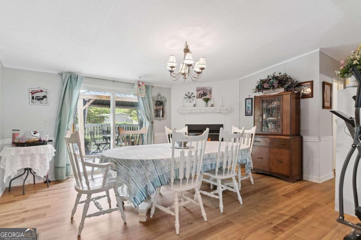 3 bedroom, 2 bathroom, 1,620 sq ft manufactured home,single family residence for sale at 215 Baumgardner Road, Brunswick, GA 31523 — photo 3