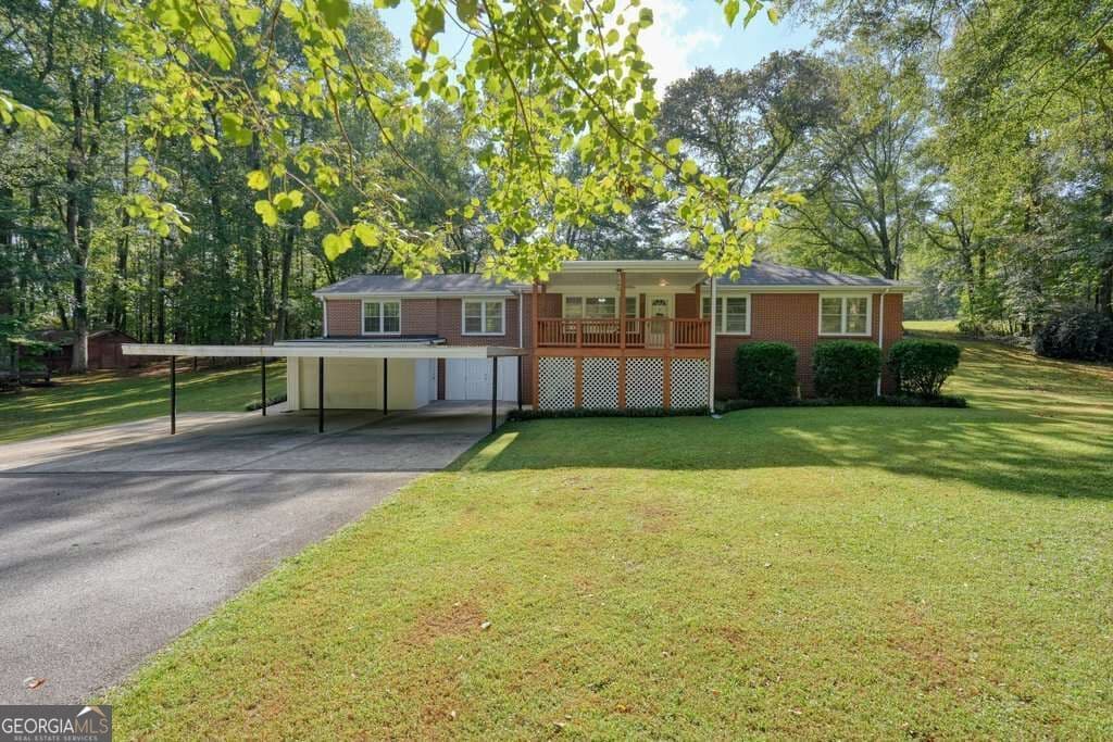 4 bedroom, 2 bathroom, 1,685 sq ft single family residence for sale at 7146 Old Beulah Road, Lithia Springs, GA 30122 — photo 6