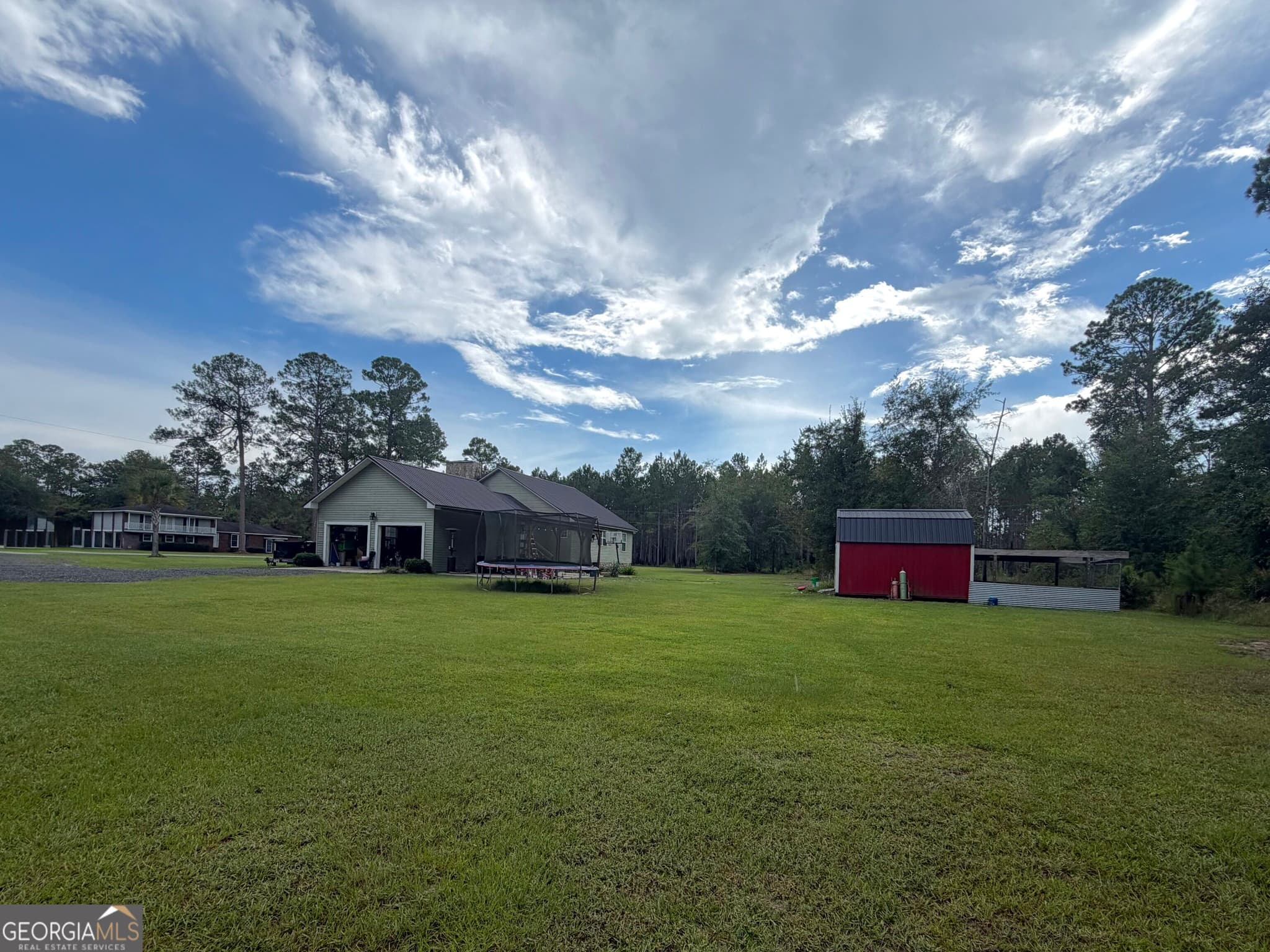 3 bedroom, 2 bathroom, 1,795 sq ft single family residence for sale at 3231 Pear Avenue, Patterson, GA 31557 — photo 6