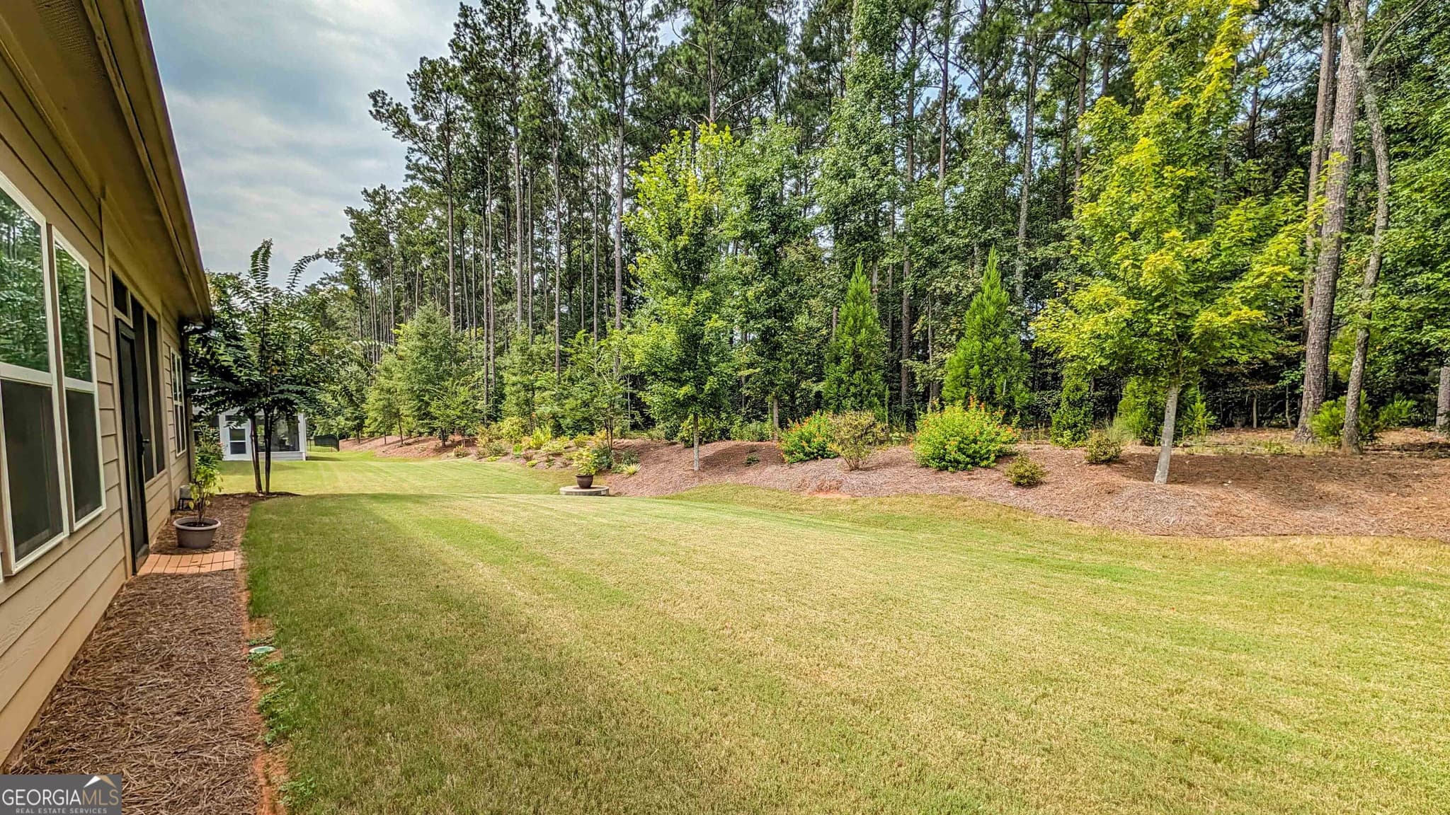 2 bedroom, 2 bathroom, 2,117 sq ft single family residence for sale at 575 Timberbrook Drive, Sharpsburg, GA 30277 — photo 2