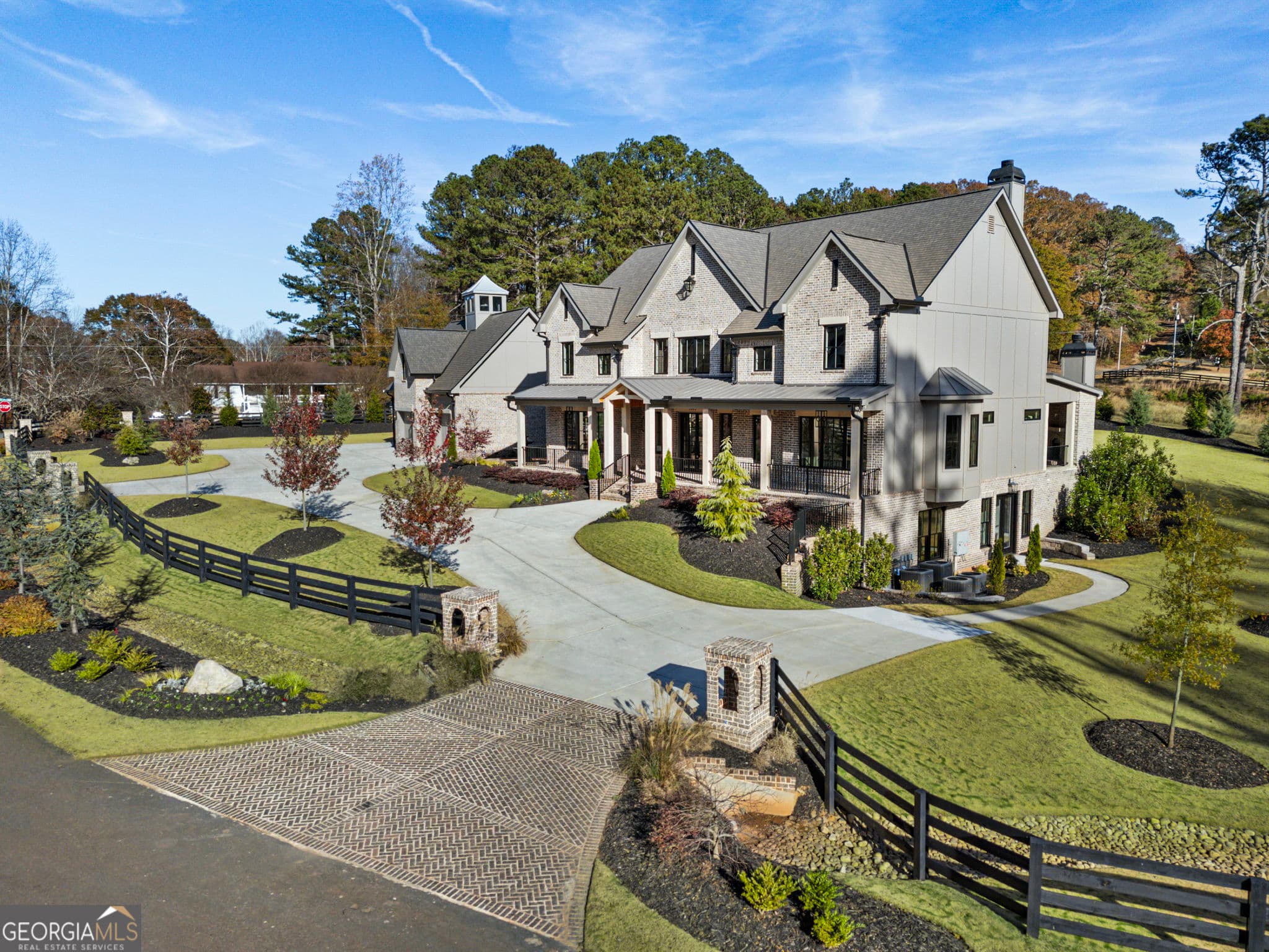 7 bedroom, 8.5 bathroom, 7,911 sq ft single family residence for sale at 1005 Haddie Way, Alpharetta, GA 30004 — photo 7