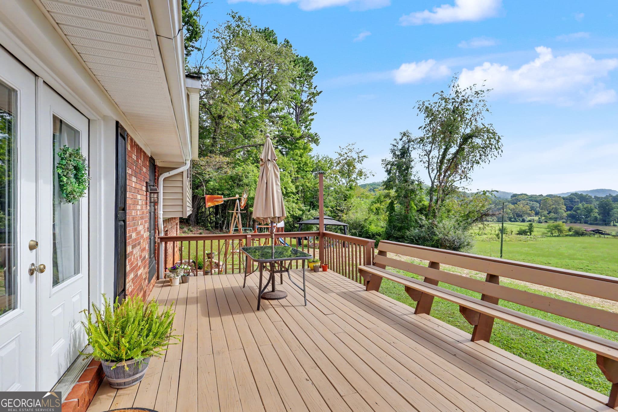 4 bedroom, 3 bathroom, 2,370 sq ft single family residence for sale at 382 Worley Creek Road, Lakemont, GA 30552 — photo 3