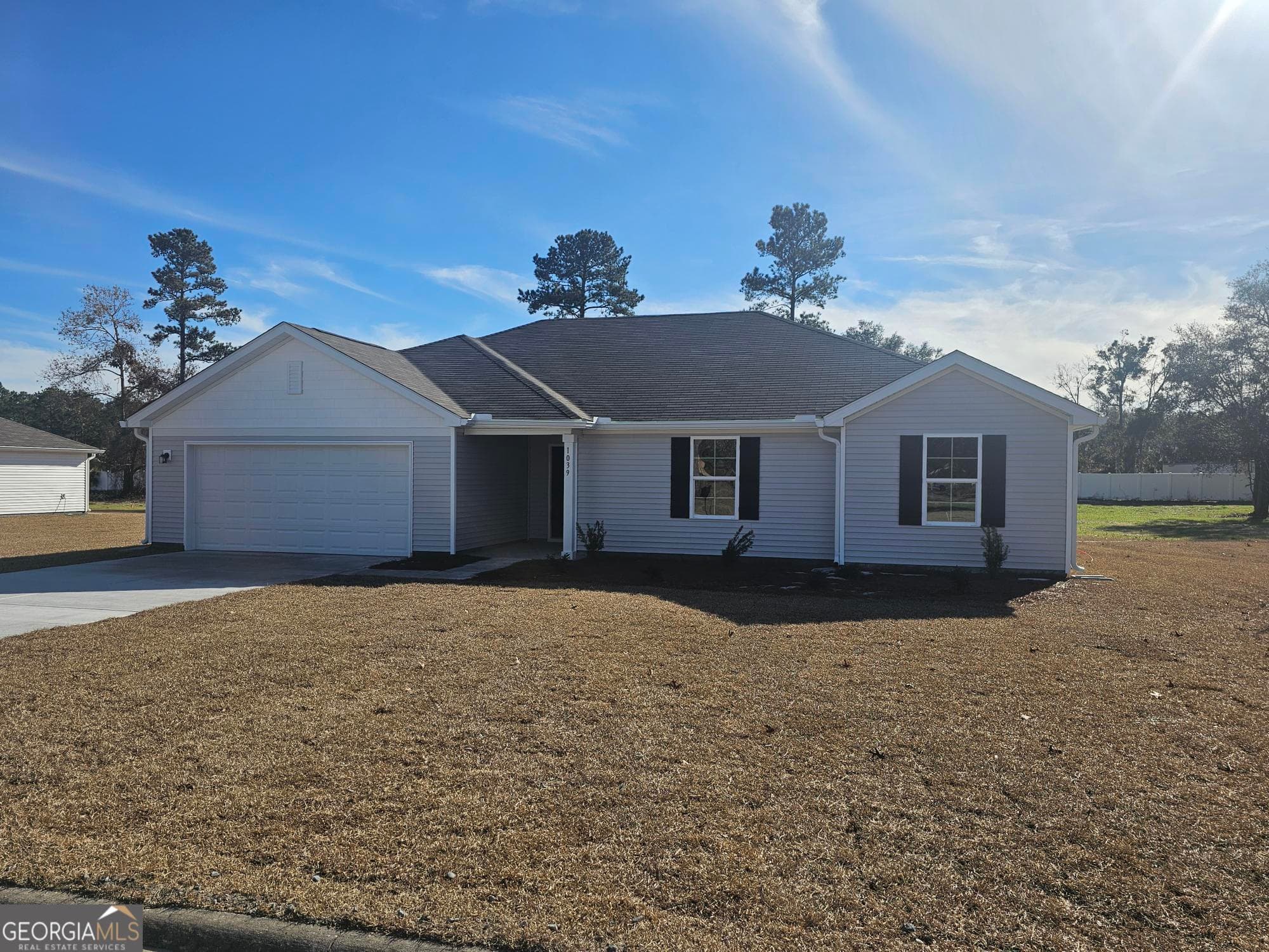 3 bedroom, 2 bathroom, 1,646 sq ft single family residence sold at 1039 Battery Row, Townsend, GA 31331