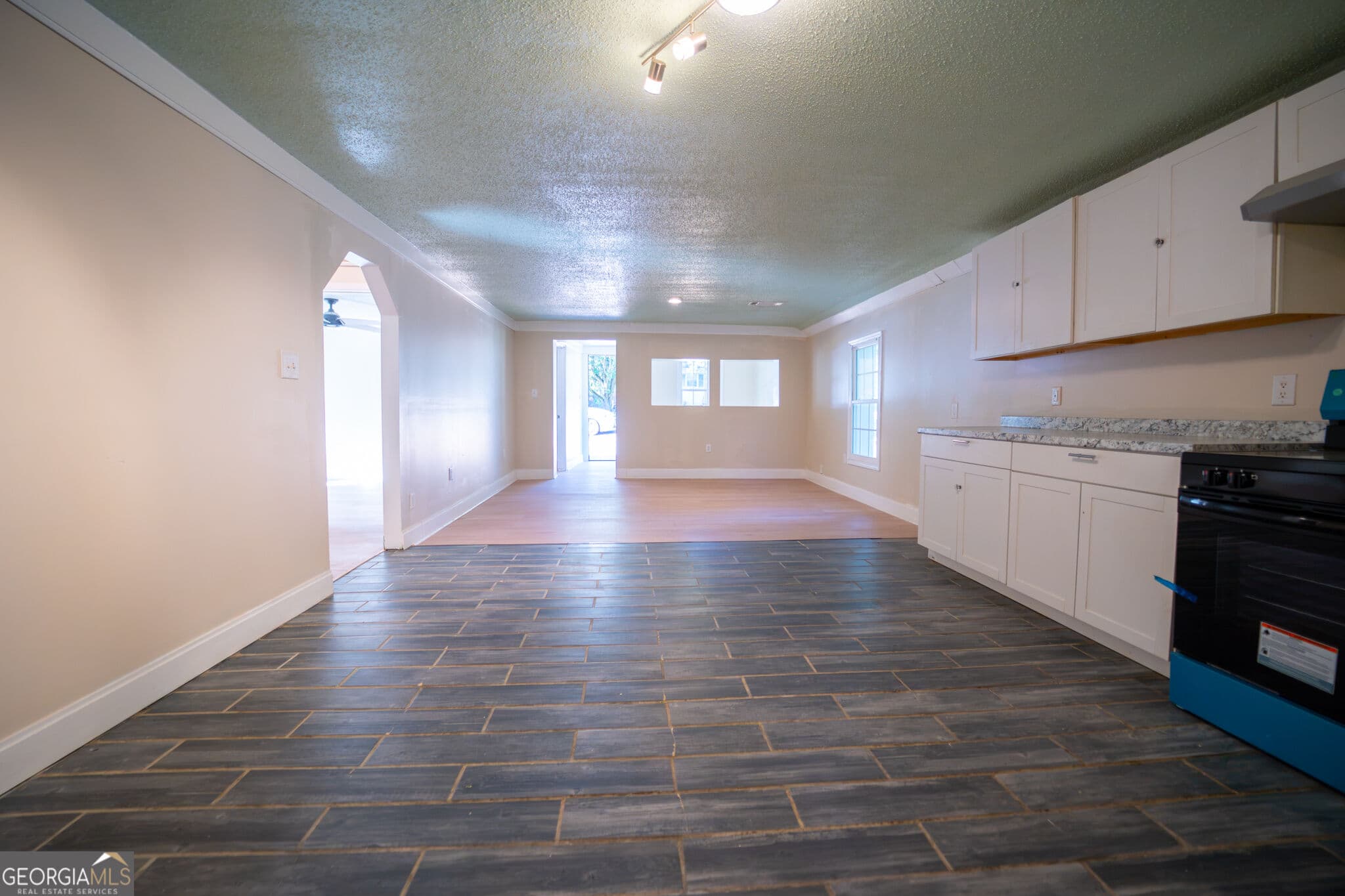 3 bedroom, 2 bathroom, 1,540 sq ft single family residence for sale at 217 SW Larkspur Lane, Rome, GA 30165 — photo 5