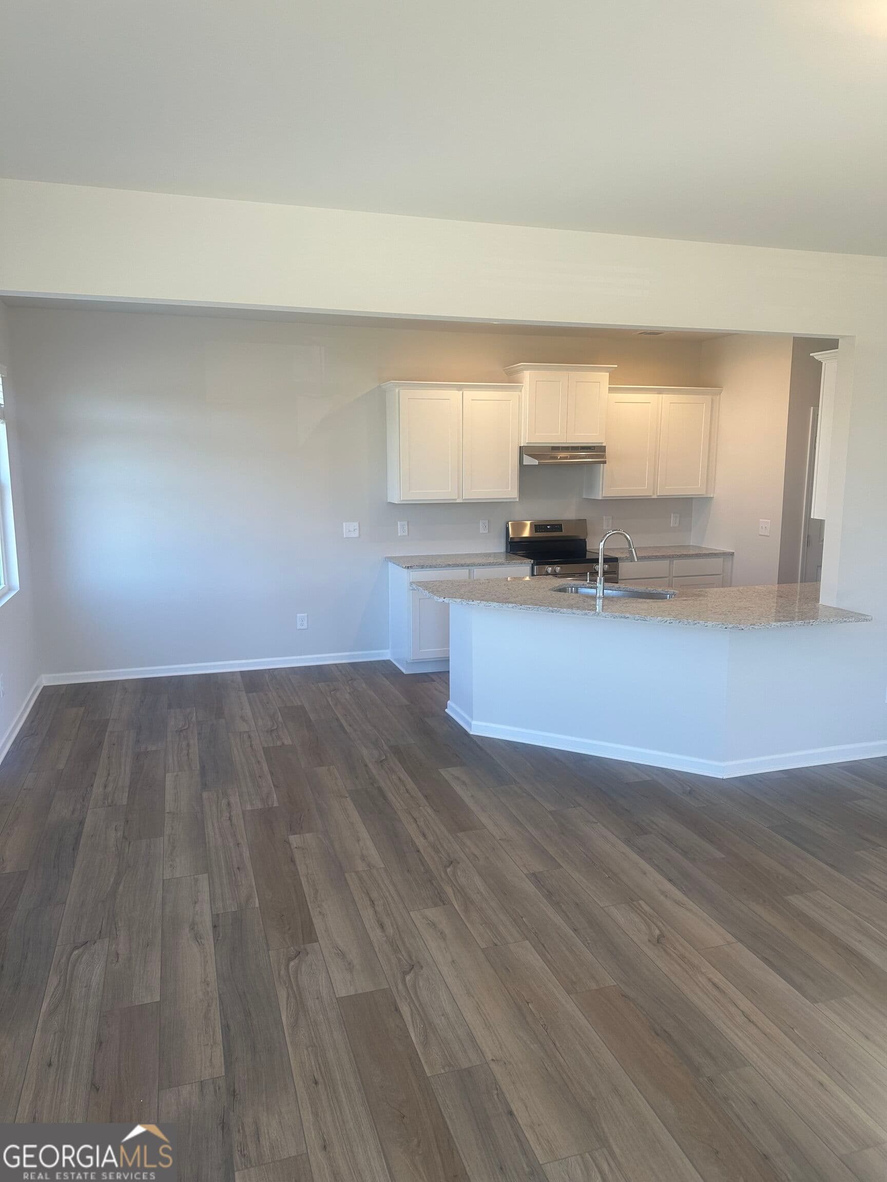 3 bedroom, 2.5 bathroom, 1,804 sq ft townhouse for sale at 63 Umber Lane LOT 40, Newnan, GA 30263 — photo 8
