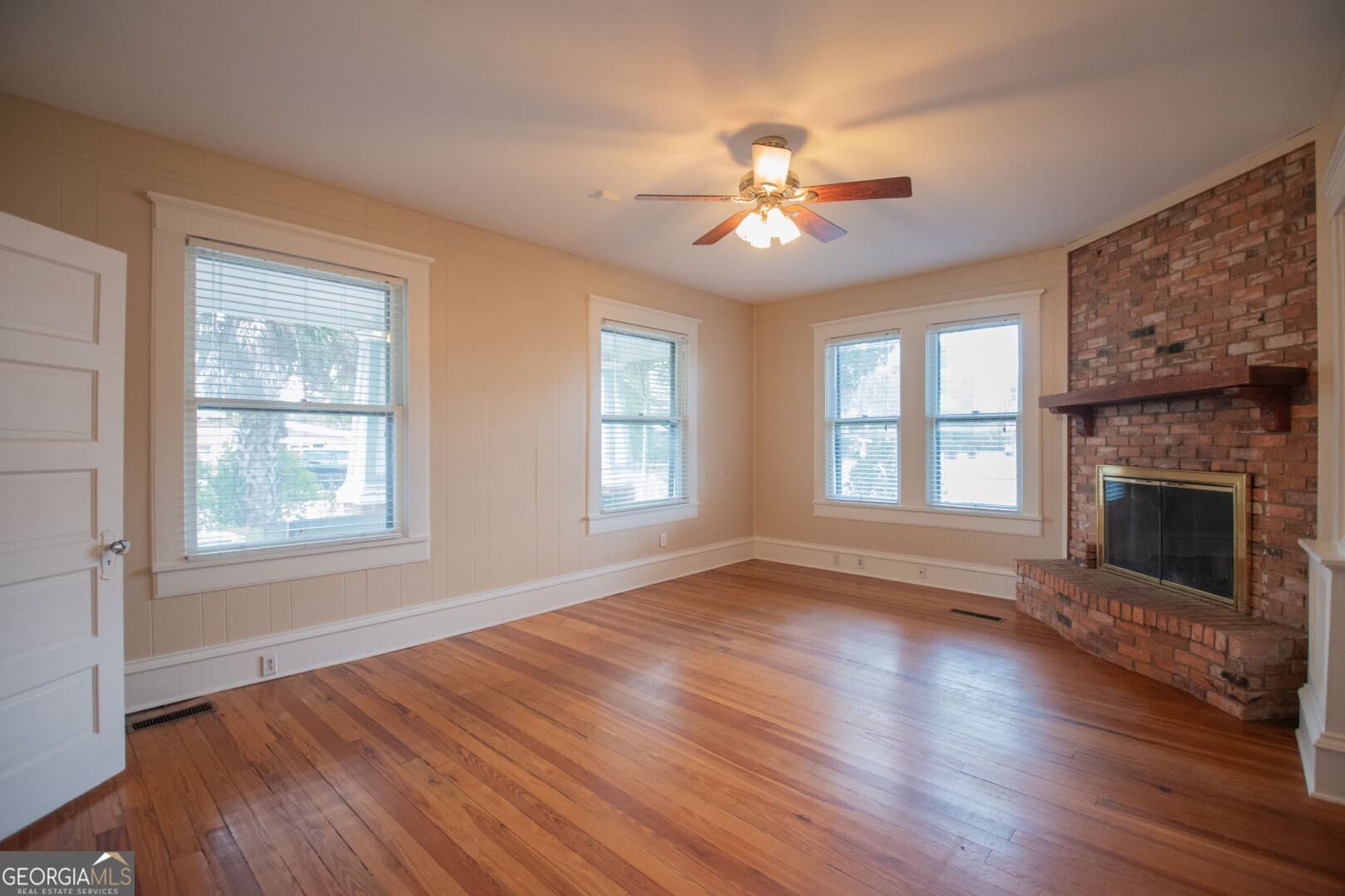 4 bedroom, 2 bathroom, 1,984 sq ft single family residence for sale at 400 First Street, Folkston, GA 31537 — photo 6