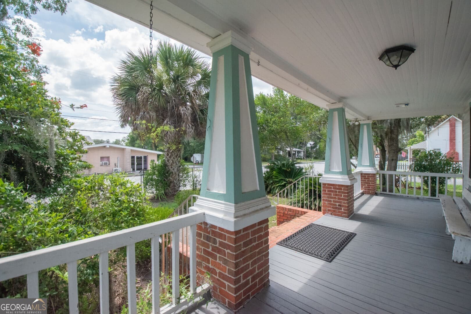 4 bedroom, 2 bathroom, 1,984 sq ft single family residence for sale at 400 First Street, Folkston, GA 31537 — photo 3