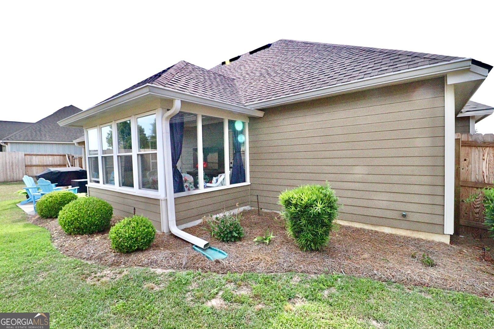 4 bedroom, 2 bathroom, 1,801 sq ft single family residence for sale at 5113 Abbott Circle, Hahira, GA 31632 — photo 4