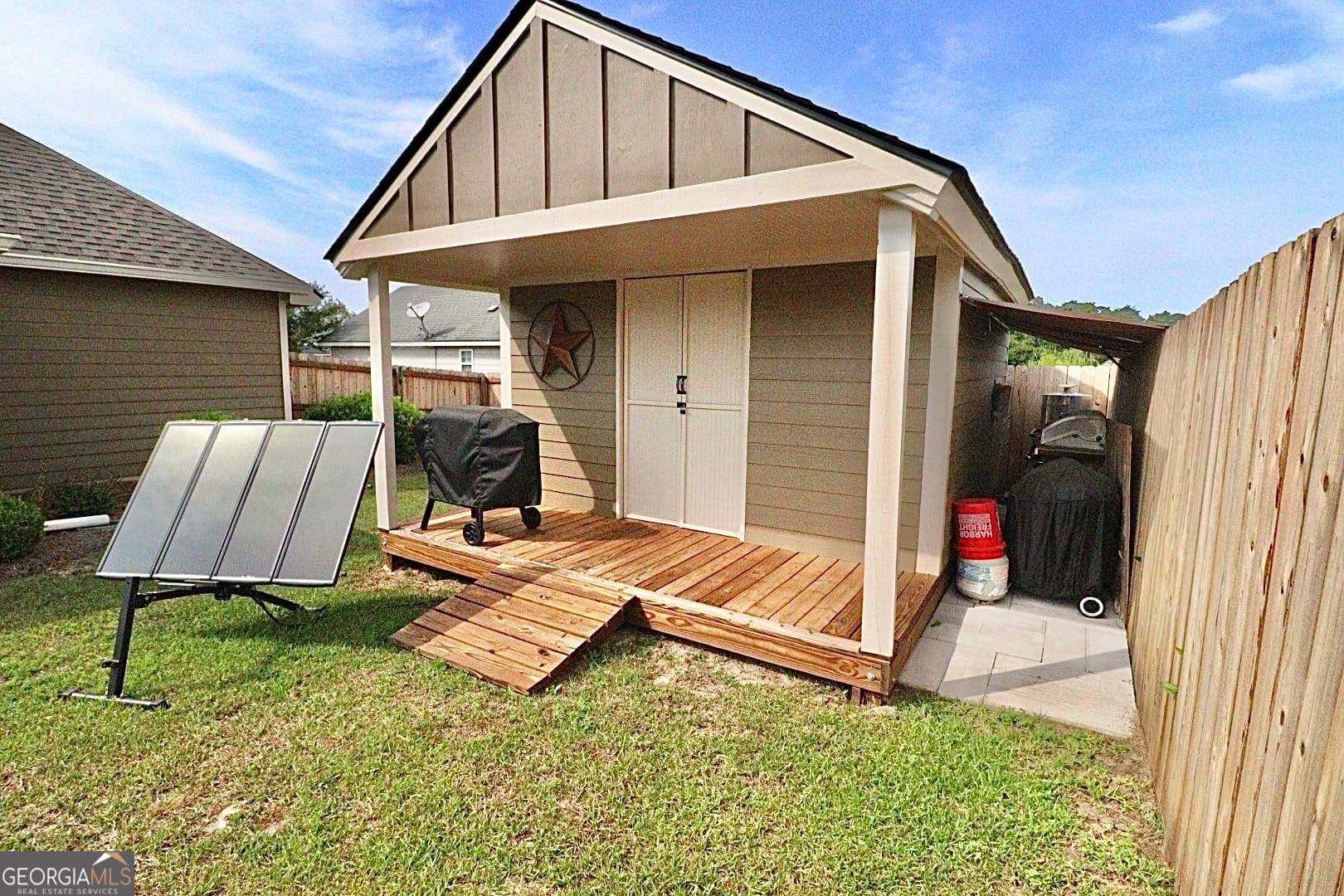 4 bedroom, 2 bathroom, 1,801 sq ft single family residence for sale at 5113 Abbott Circle, Hahira, GA 31632 — photo 8