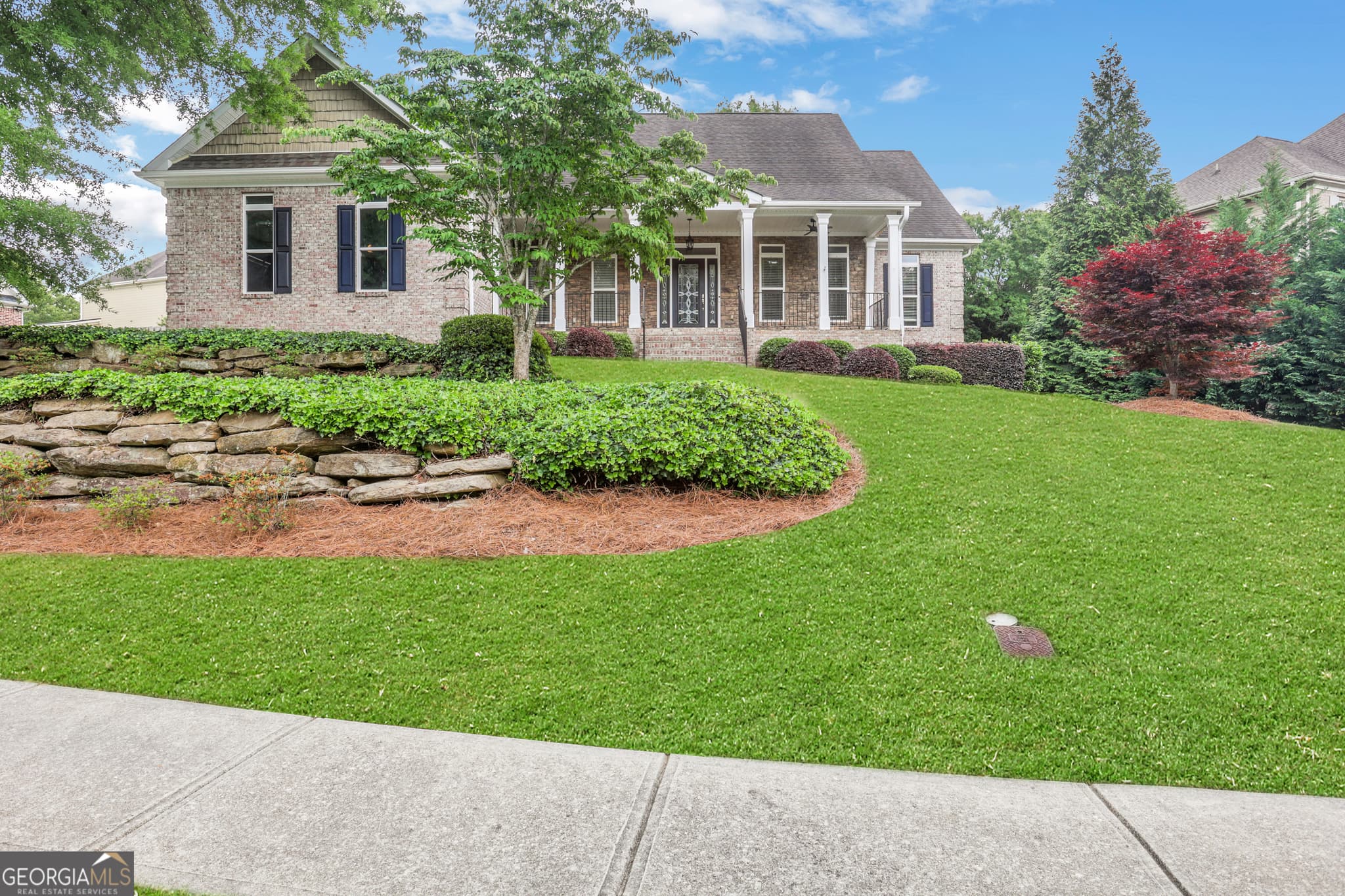 6 bedroom, 4.5 bathroom, 4,408 sq ft single family residence sold at 910 Windsor Creek Drive, Grayson, GA 30017