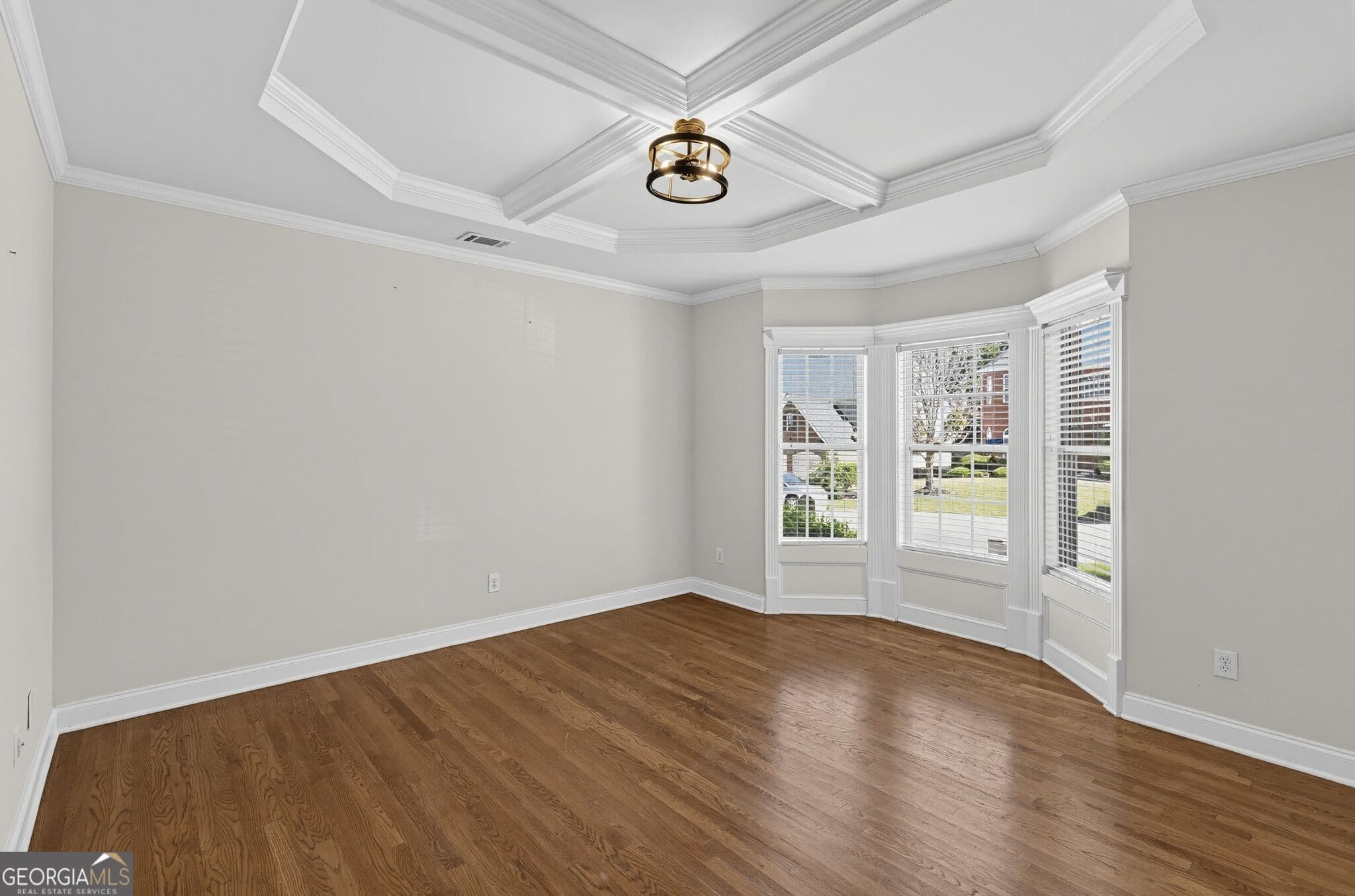 6 bedroom, 5 bathroom, 5,148 sq ft single family residence for sale at 2577 Ozella Place, South Fulton, GA 30331 — photo 4