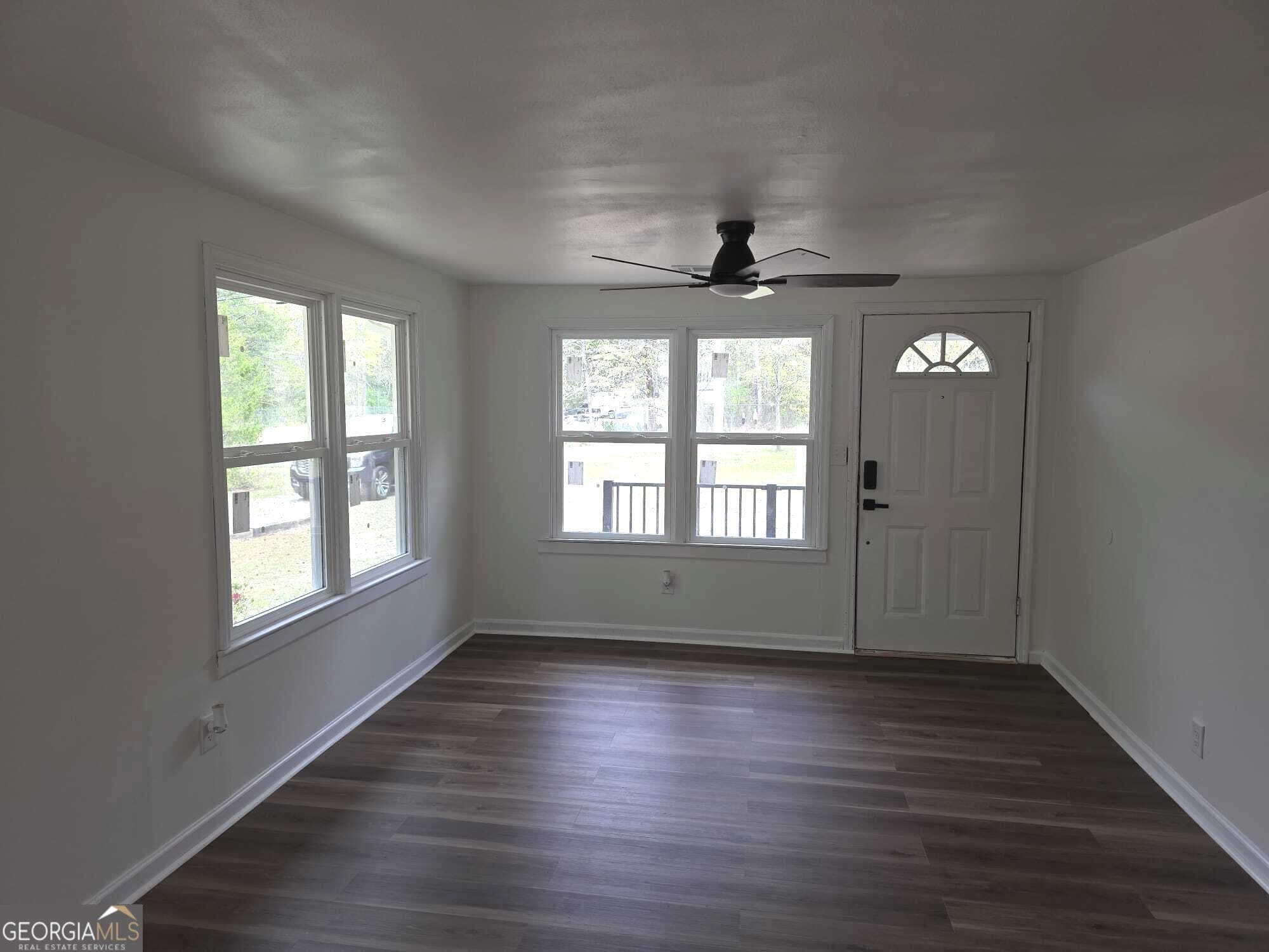3 bedroom, 1 bathroom, 864 sq ft single family residence for rent at 15 Dixie Drive, Stockbridge, GA 30281 for $1,650 a month — photo 3
