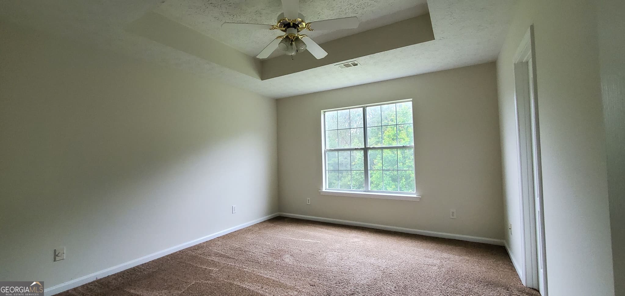 5 bedroom, 3 bathroom, 1,940 sq ft single family residence for rent at 10600 Redbud Lane, Jonesboro, GA 30238 for $1,950 a month — photo 8