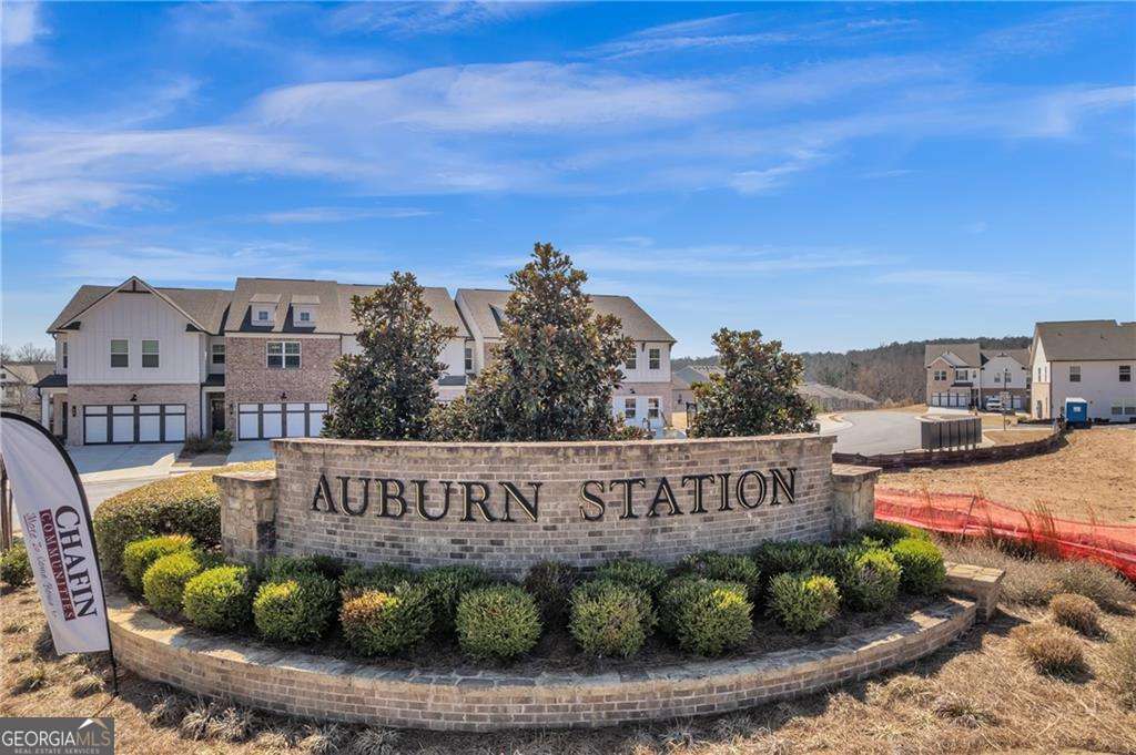 4 bedroom, 4 bathroom, 3,158 sq ft single family residence for sale at 106 Creekside Bluff Way, Auburn, GA 30011 — photo 3