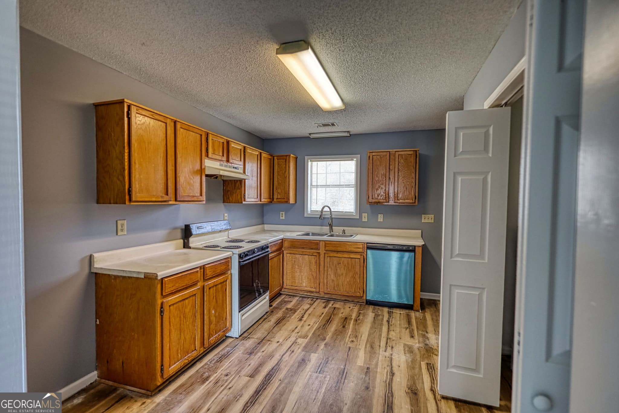 multi family,duplex for sale at 2313 Laura Court, Milledgeville, GA 31061 — photo 9