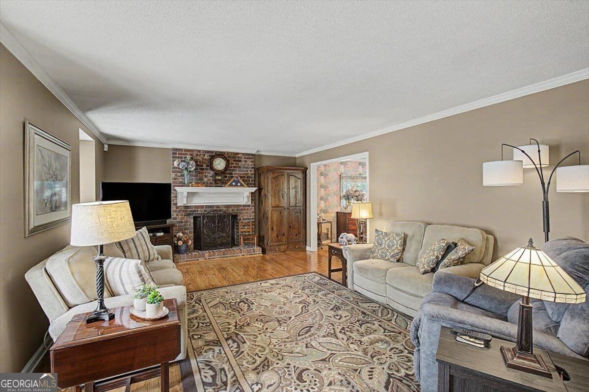 4 bedroom, 2 bathroom, 2,068 sq ft single family residence for sale at 34 Cumberland Drive, Rome, GA 30161 — photo 3