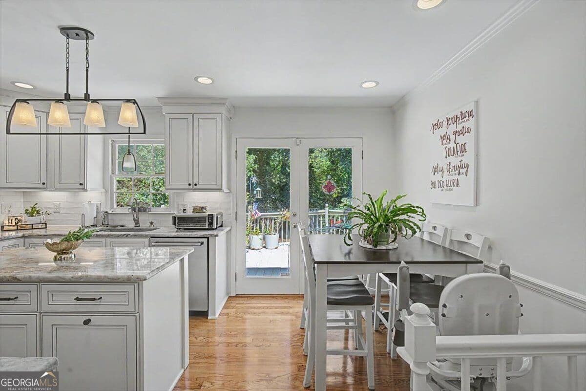 4 bedroom, 2 bathroom, 2,068 sq ft single family residence for sale at 34 Cumberland Drive, Rome, GA 30161 — photo 9