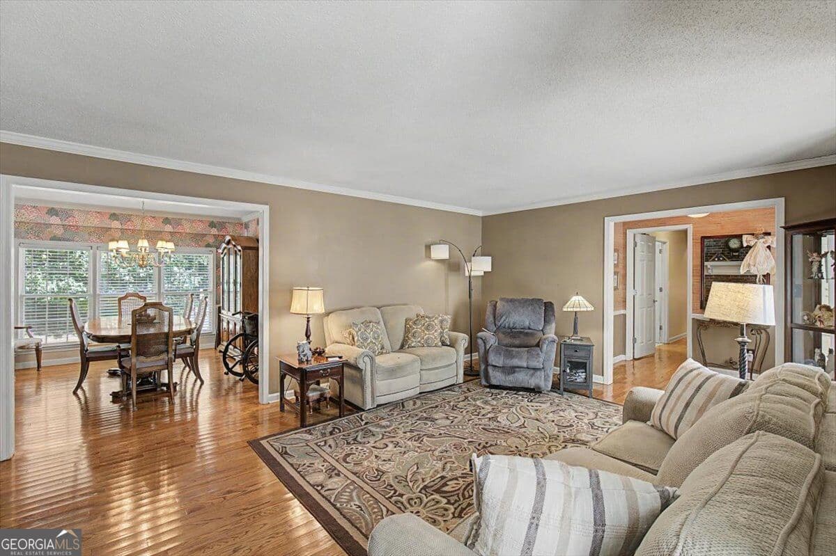 4 bedroom, 2 bathroom, 2,068 sq ft single family residence for sale at 34 Cumberland Drive, Rome, GA 30161 — photo 4