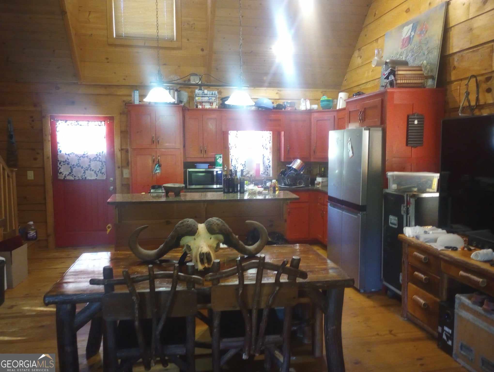 3 bedroom, 2 bathroom, 1,736 sq ft cabin,single family residence for sale at 356 Orchard View Lane, Lakemont, GA 30552 — photo 8