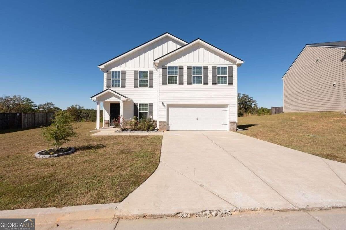 4 bedroom, 2.5 bathroom, 2,486 sq ft single family residence for sale at 68 Oxford Lane, Kingston, GA 30145 — photo 2