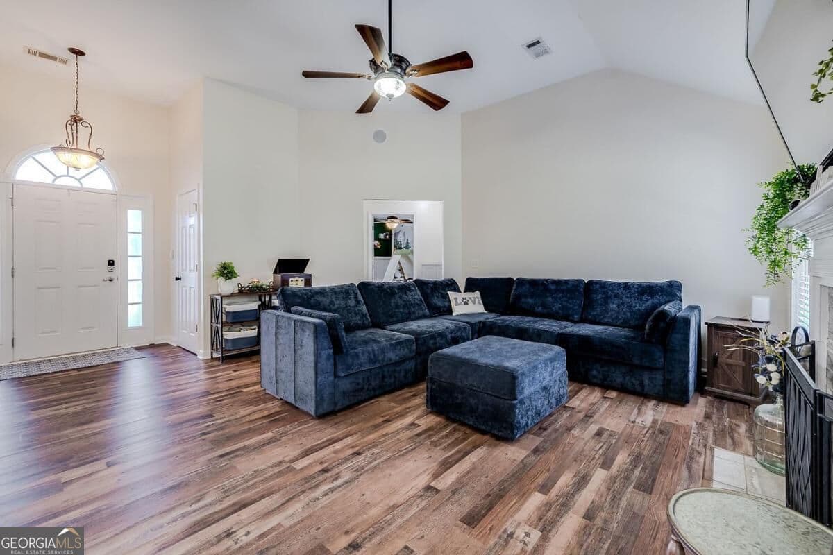 3 bedroom, 2 bathroom, 1,426 sq ft single family residence under contract at 145 Abigail Circle, Ellabell, GA 31308 — photo 6